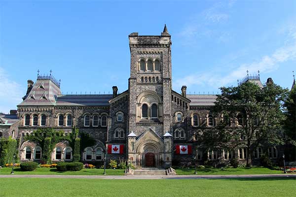 دانشگاه تورنتو (University of Toronto - UofT)